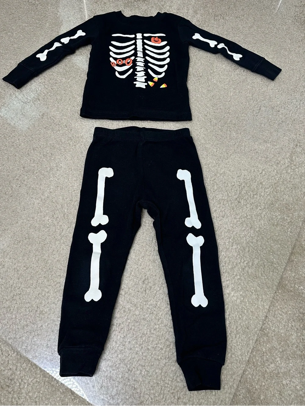 CARTERS BLACK WHITE SKELETON BONES RIB CAGE PJ LOUNGE SET INFANT UNISEX 18 MOS